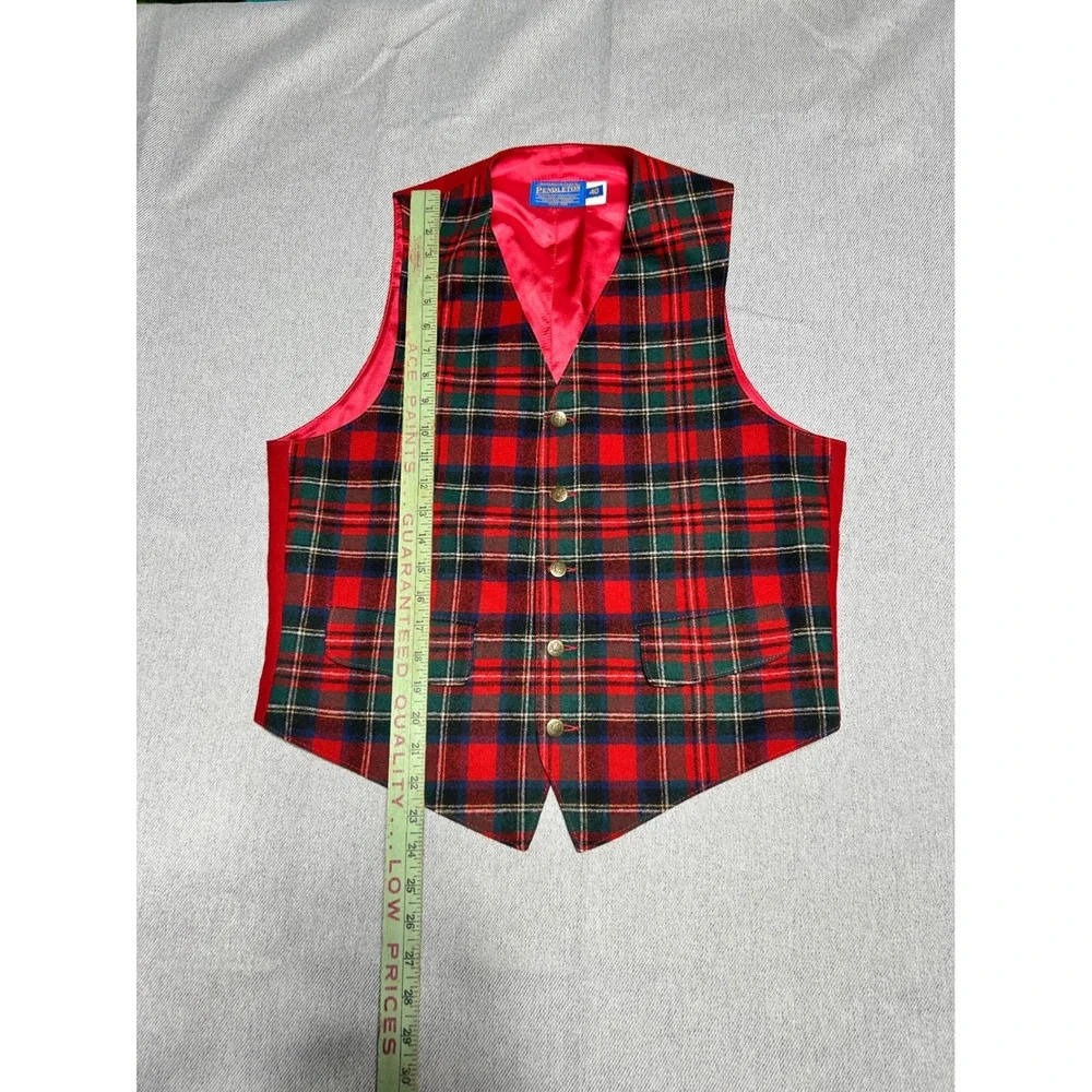 Pendleton Vest Mens 40 Red Plaid Virgin Wool Button Down Front V Neck USA Made